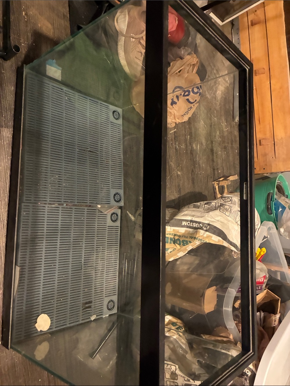 20 gallon Fish Terrarium / Aquarium with Black Frame
